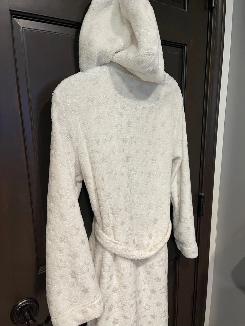 Cat & Jack White Plush Hooded Kids Bathrobe